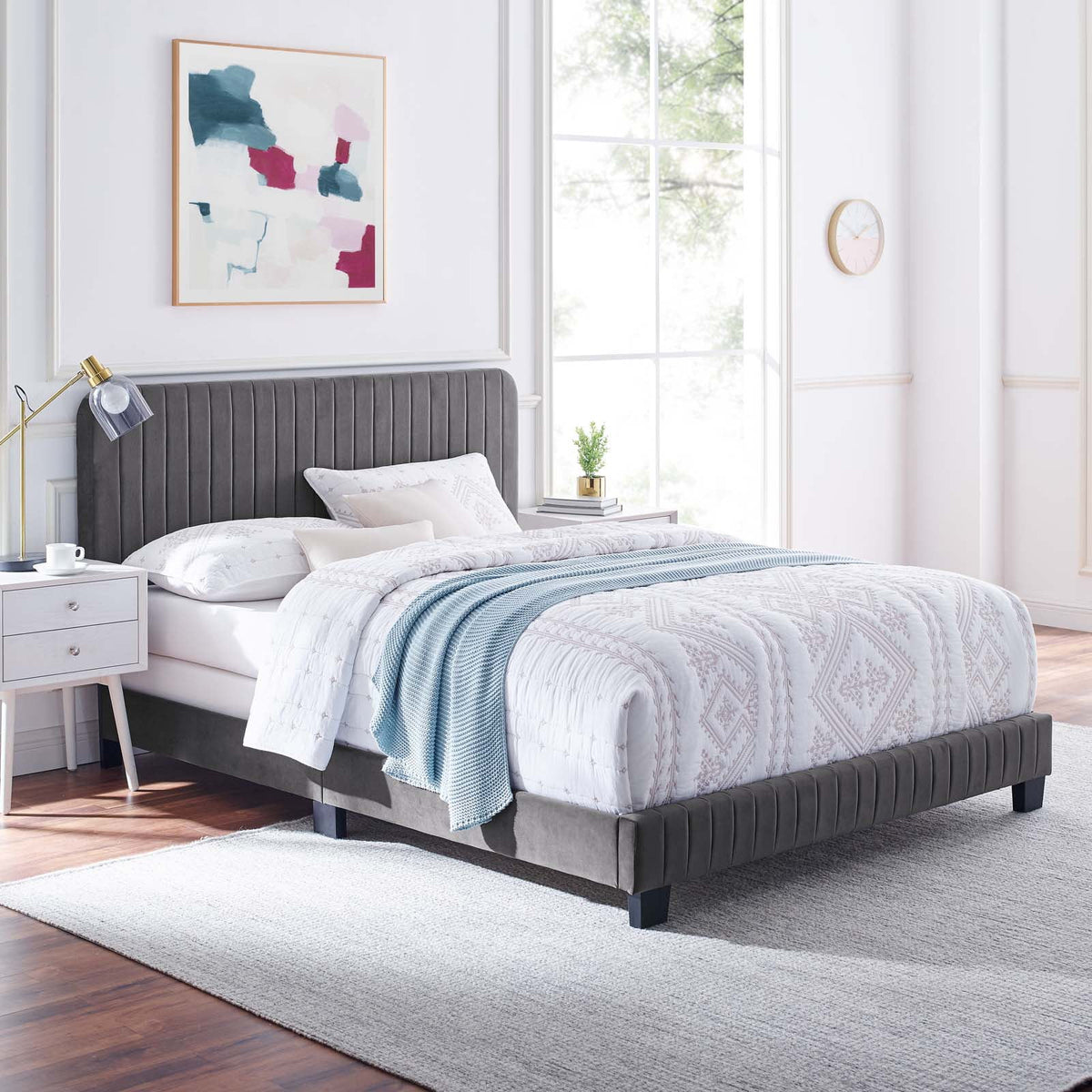 King Size Grey Velvet Tufted Platform Bed Frame Z431