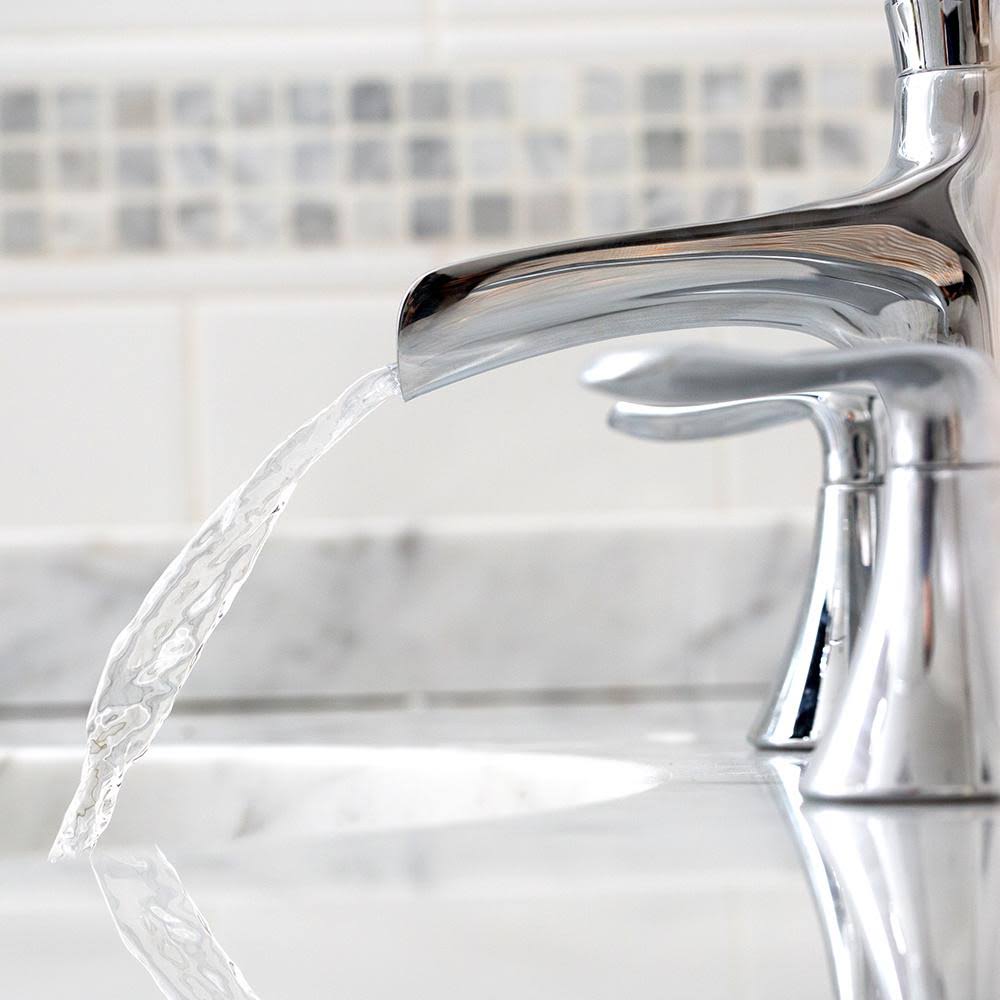 Polished Chrome Widespread Faucet P816