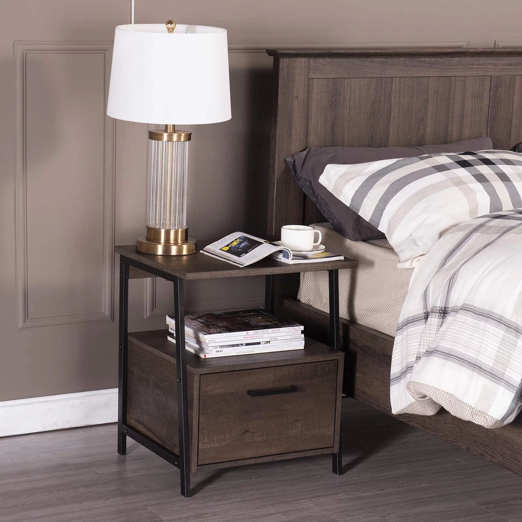 Smoky Oak End Table G26900