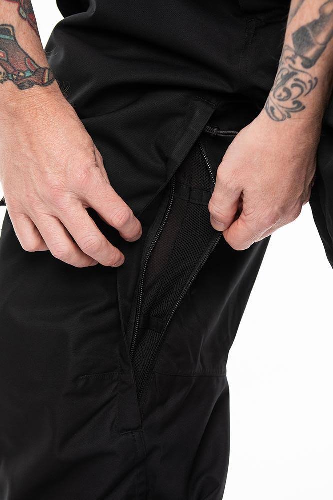 Men's Insulated Cargo Pant L997460