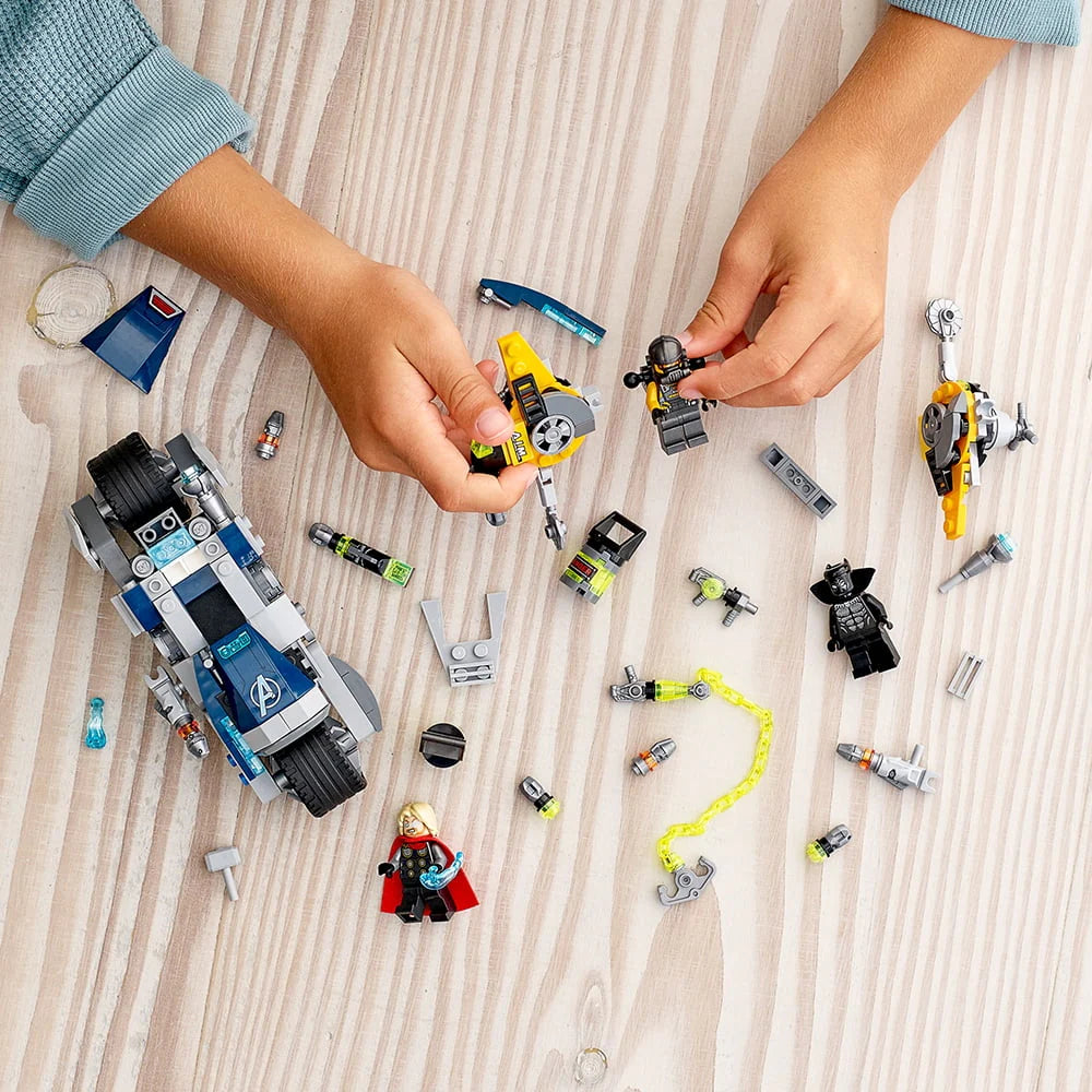 Buildable Superhero Toy 226 Pieces T8036
