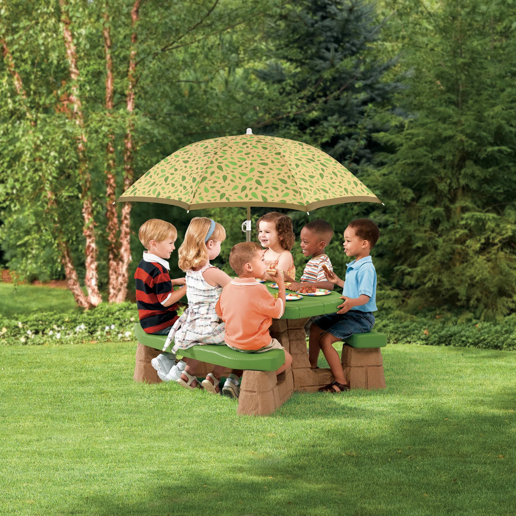 Kids Picnic Table with Umbrella A836483