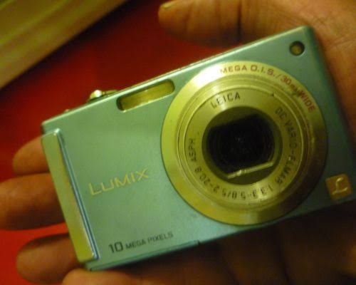 Blue 10 Meg Camera W8428