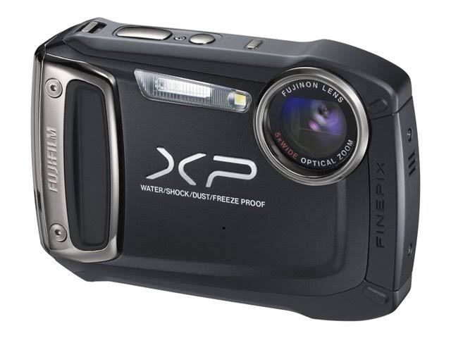 14.4 MP Digital Camera D541