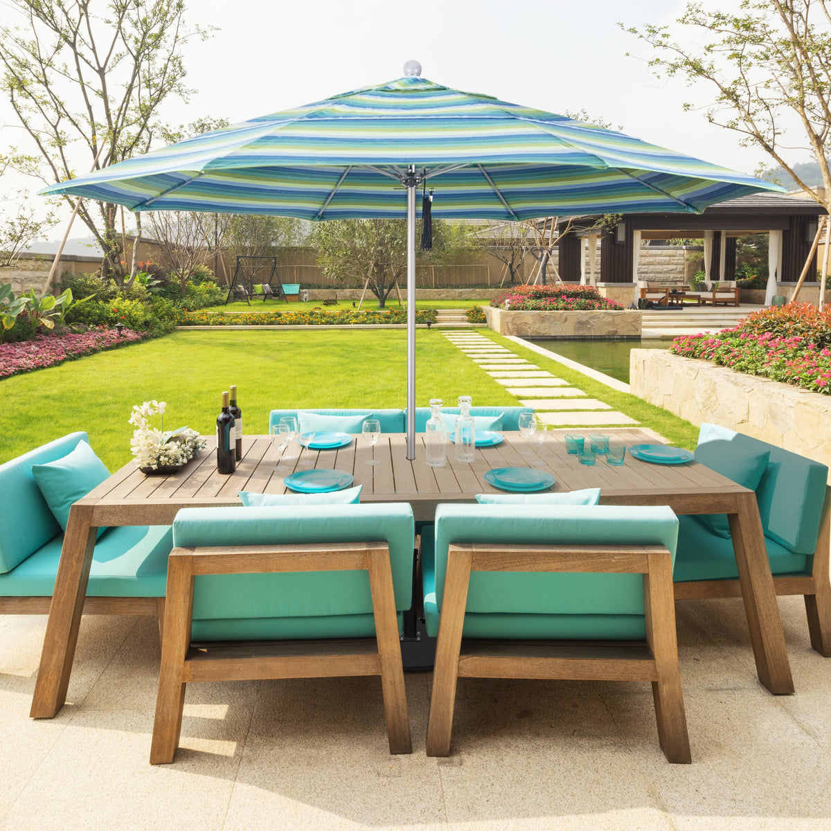11 Feet Fiberglass Market Umbrella V332