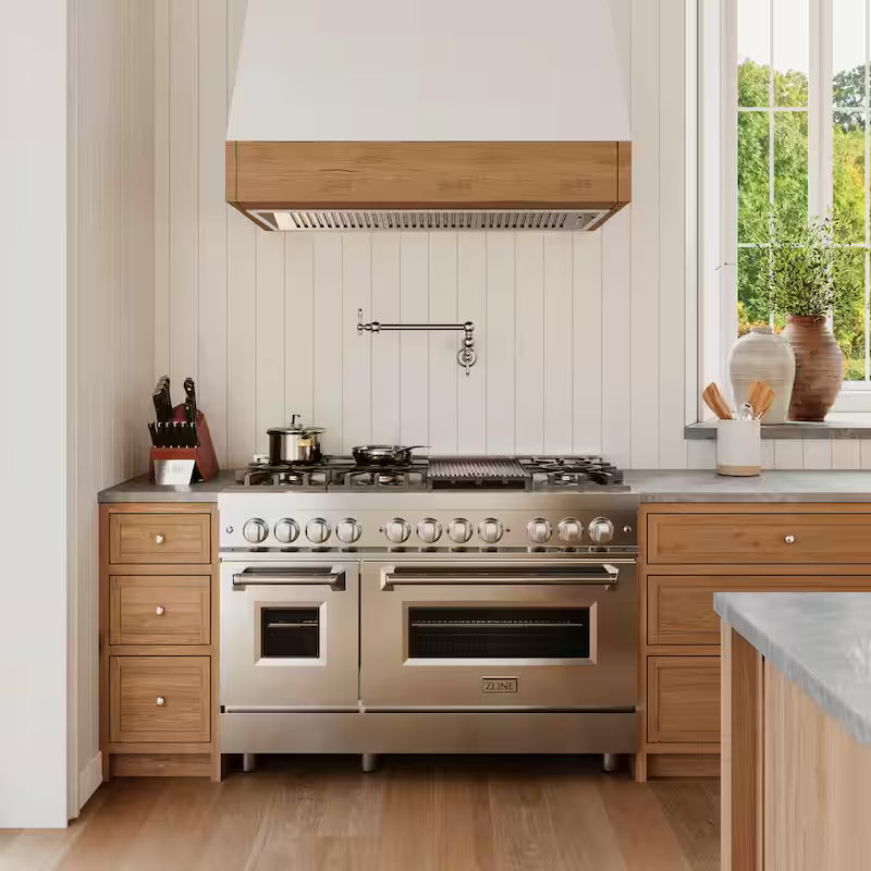 7 Burner Double Oven Dual Fuel Range with Brass Burners in Stainless Steel Q635