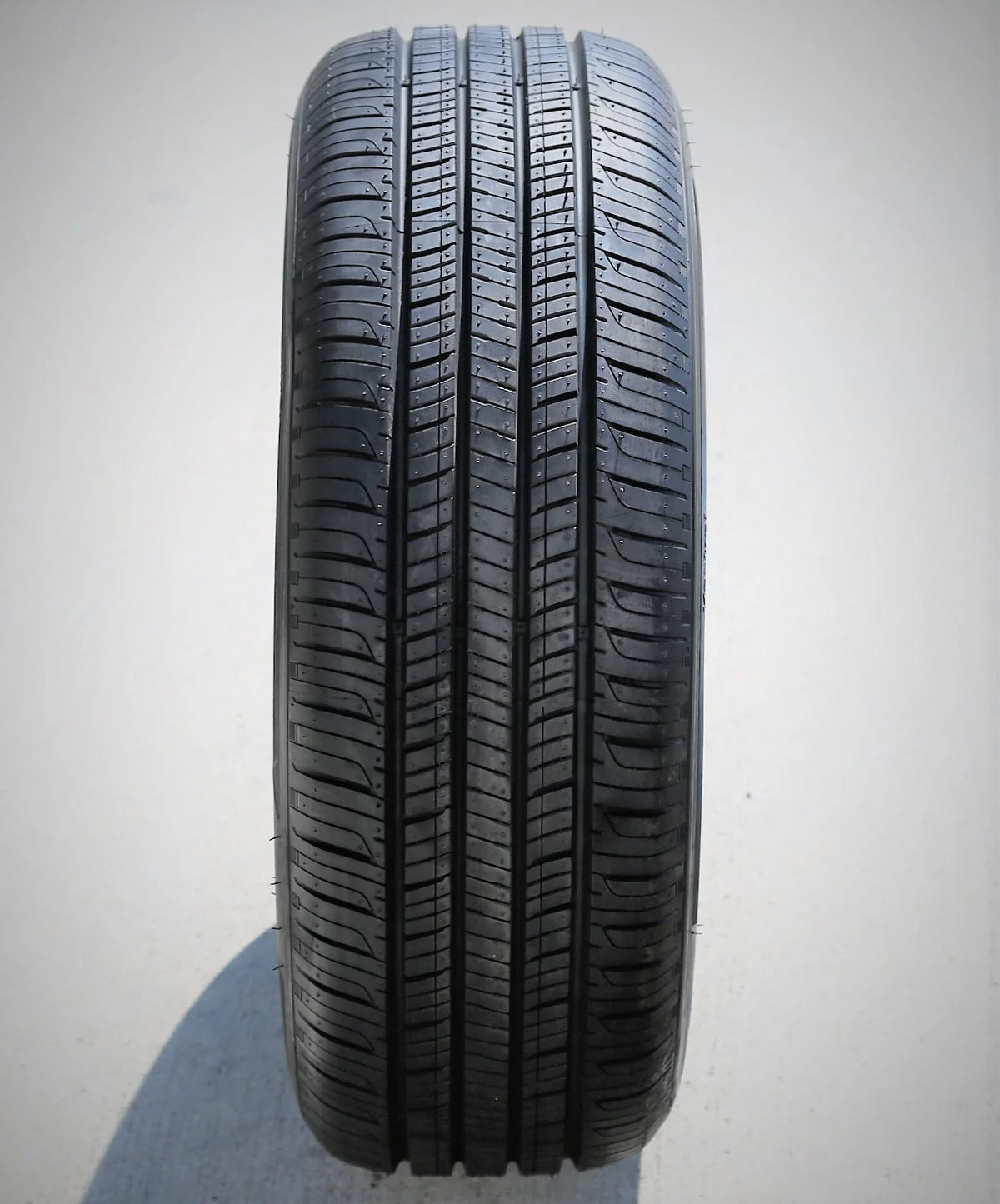 All Season 195/60R16 89H Passenger Tire U655
