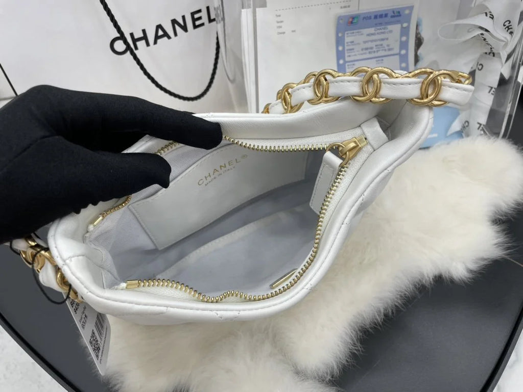 White Hobo Handbag G34724