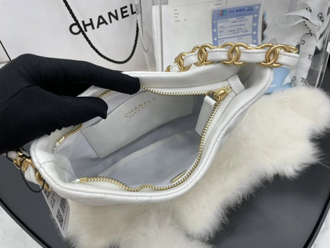 White Hobo Handbag G34724