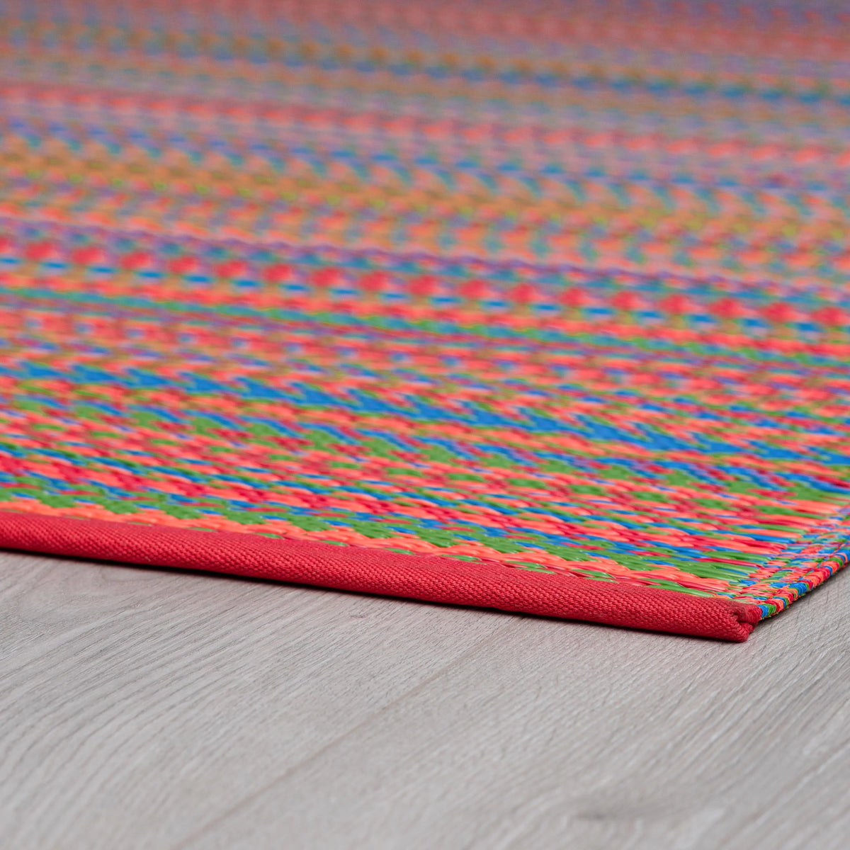 6x9 Waterproof Reversible Plastic Straw Outdoor Rug F998394